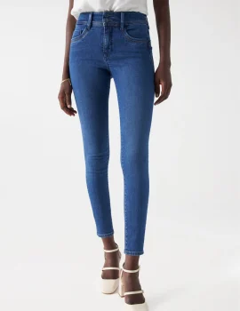 Jean secret push in Salsa